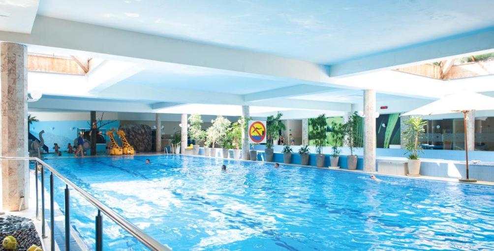 Vacationclub - Wita Stwosza 8 Apartament 1 كارباش المظهر الخارجي الصورة